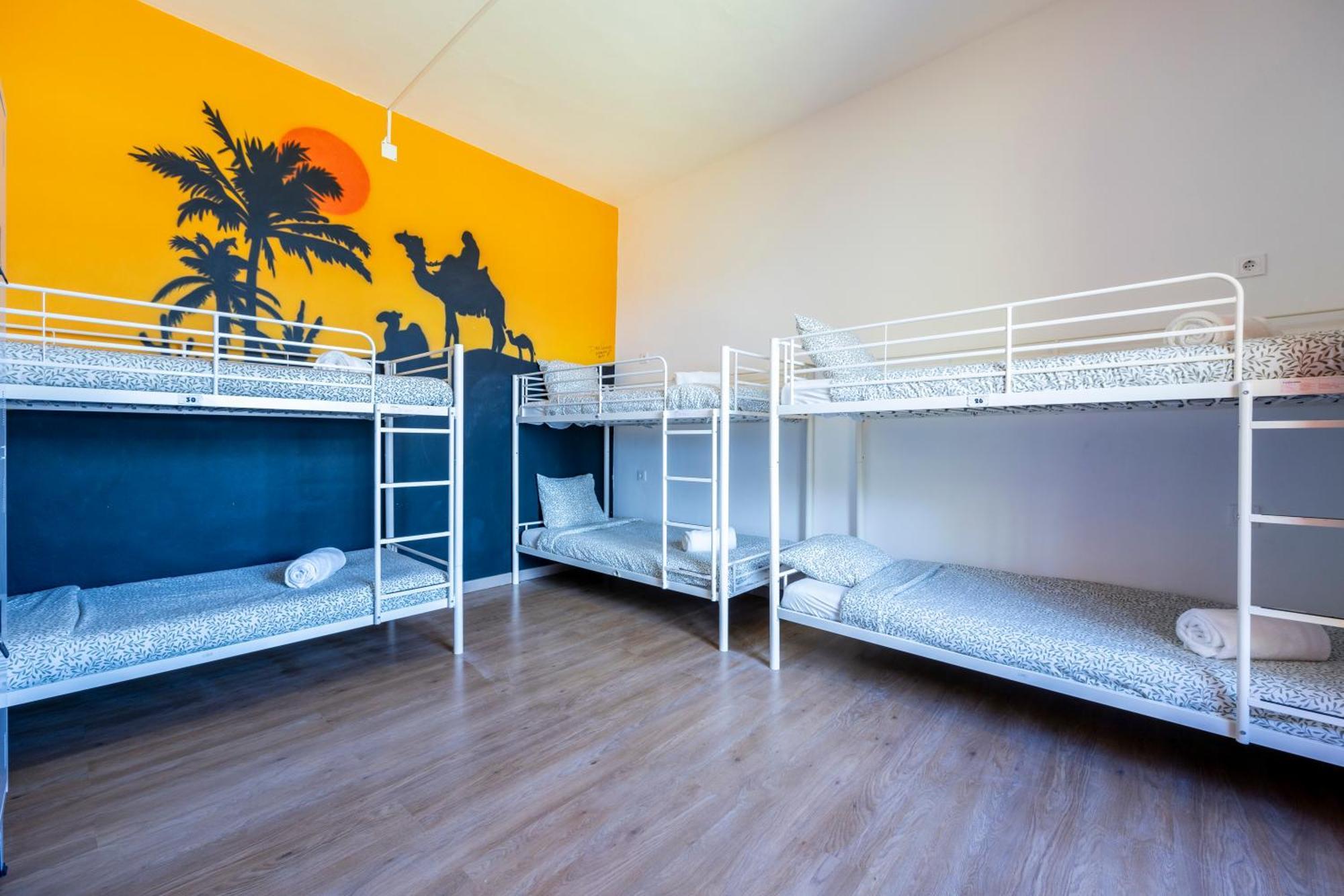 The Macarena Beach Hostel Лагуш Екстер'єр фото