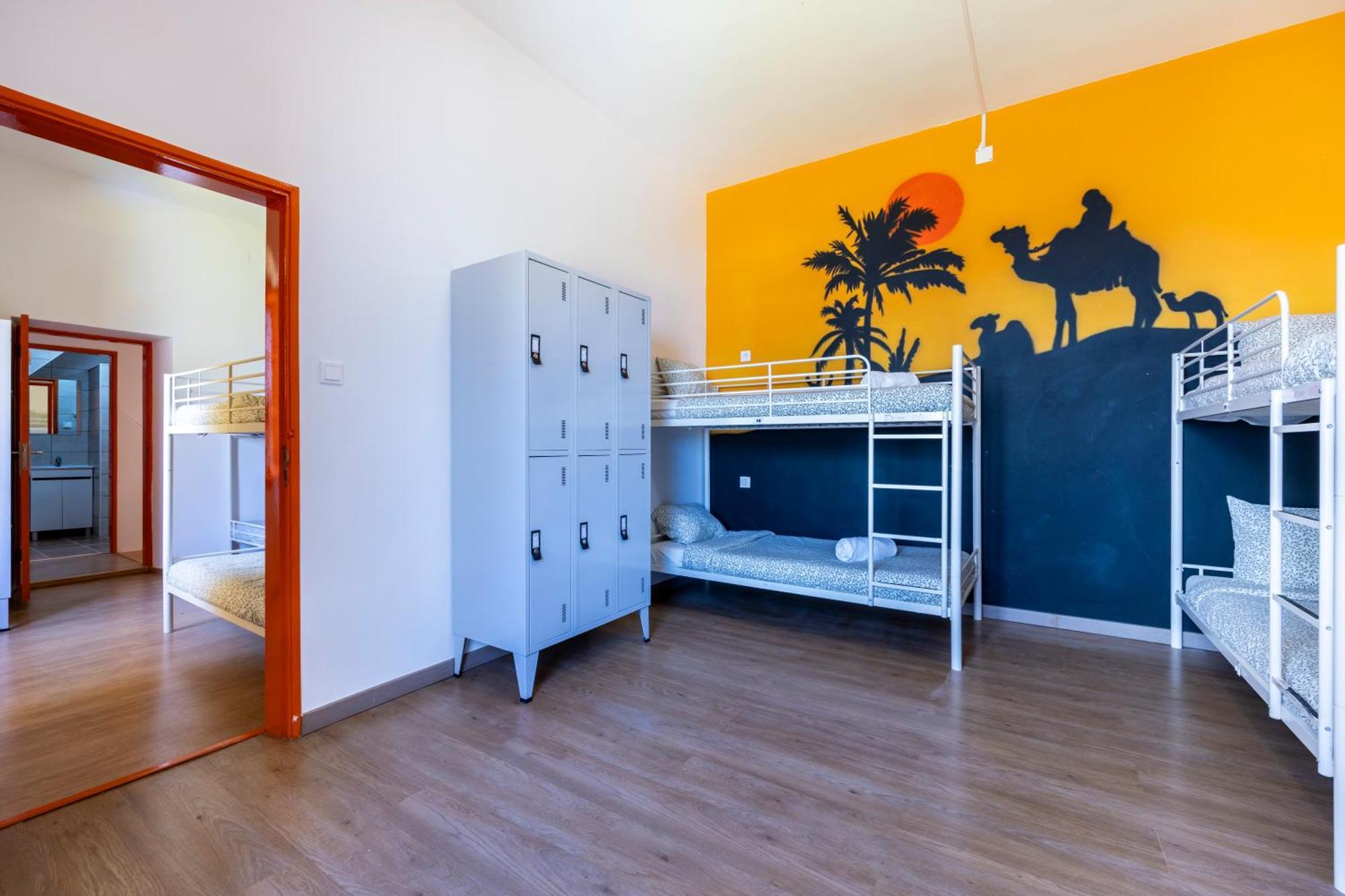 The Macarena Beach Hostel Лагуш Екстер'єр фото