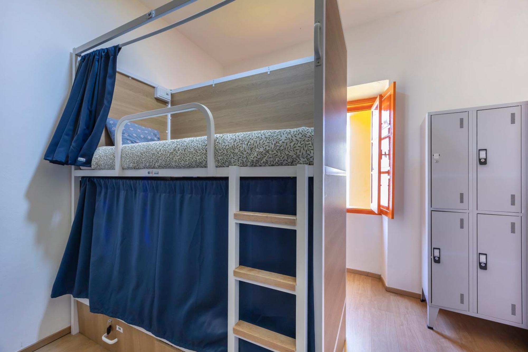 The Macarena Beach Hostel Лагуш Екстер'єр фото
